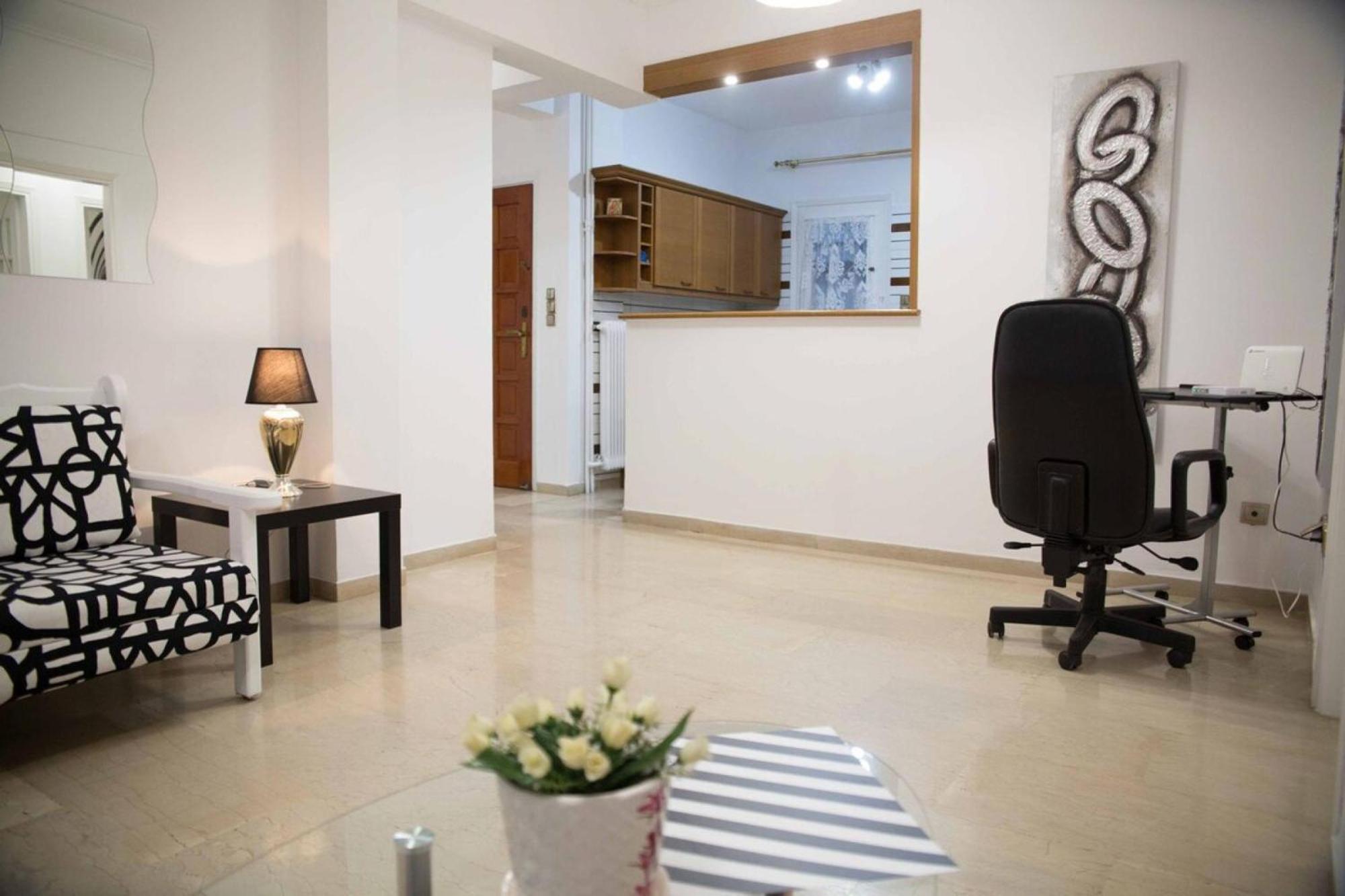 Cozy Apartment With Sea View Next To Marina Zeas Pireus Eksteriør bilde